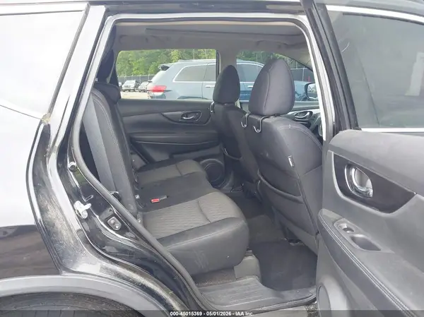 5N1AT2MV2HC757145 2017 NISSAN ROGUE - Image 8