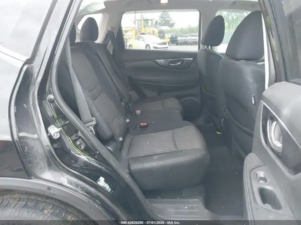 5N1AT2MV2HC757212 2017 NISSAN ROGUE - Image 8