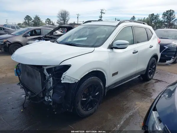5N1AT2MV2HC758893 2017 NISSAN ROGUE - Image 2