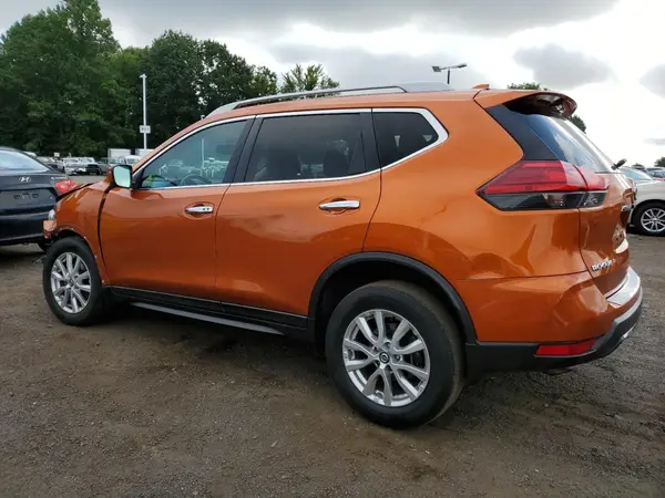 5N1AT2MV2HC762409 2017 NISSAN ROGUE - Image 2
