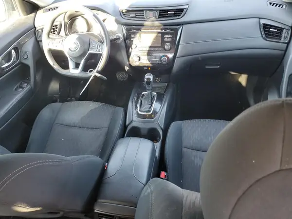 5N1AT2MV2HC763365 2017 NISSAN ROGUE - Image 8