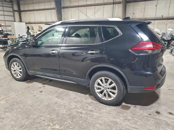 5N1AT2MV2HC765956 2017 NISSAN ROGUE - Image 2