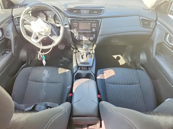 5N1AT2MV2HC767559 2017 NISSAN ROGUE - Image 8