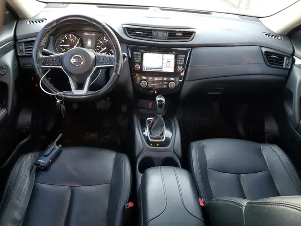 5N1AT2MV2HC768095 2017 NISSAN ROGUE - Image 8