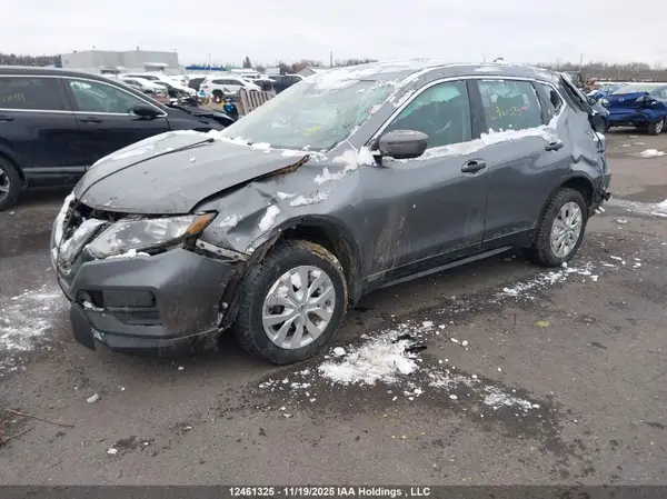 5N1AT2MV2HC770736 2017 NISSAN ROGUE - Image 2