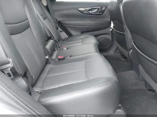 5N1AT2MV2HC770929 2017 NISSAN ROGUE - Image 8