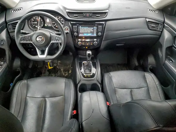 5N1AT2MV2HC771417 2017 NISSAN ROGUE - Image 8