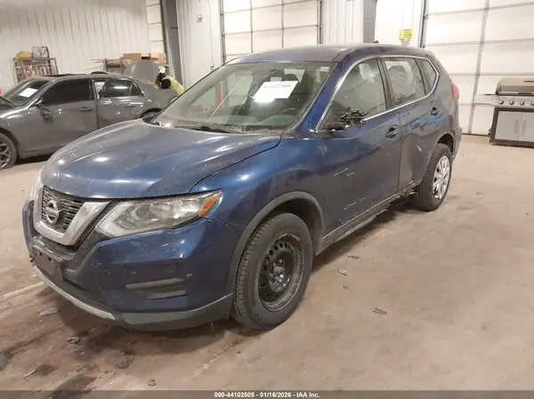 5N1AT2MV2HC773426 2017 NISSAN ROGUE - Image 2