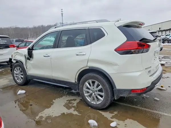 5N1AT2MV2HC779100 2017 NISSAN ROGUE - Image 2