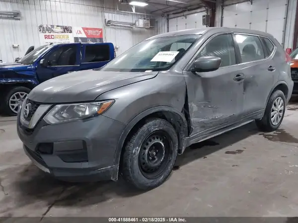 5N1AT2MV2HC782871 2017 NISSAN ROGUE - Image 2