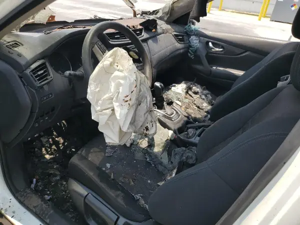 5N1AT2MV2HC783616 2017 NISSAN ROGUE - Image 8