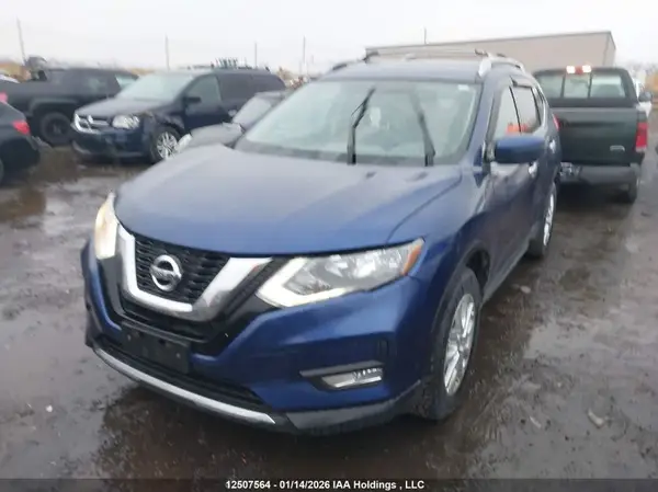 5N1AT2MV2HC786175 2017 NISSAN ROGUE - Image 2