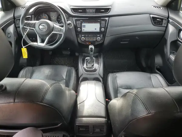 5N1AT2MV2HC786404 2017 NISSAN ROGUE - Image 8