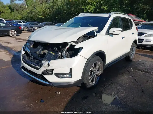 5N1AT2MV2HC799122 2017 NISSAN ROGUE - Image 2