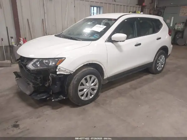 5N1AT2MV2HC799475 2017 NISSAN ROGUE - Image 2