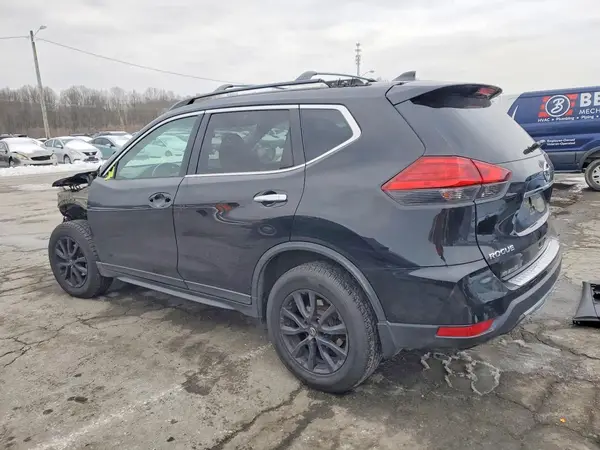 5N1AT2MV2HC801256 2017 NISSAN ROGUE - Image 2