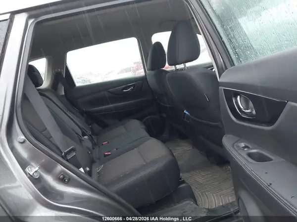 5N1AT2MV2HC804125 2017 NISSAN ROGUE - Image 8