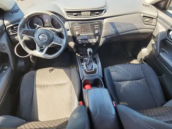 5N1AT2MV2HC812080 2017 NISSAN ROGUE - Image 8