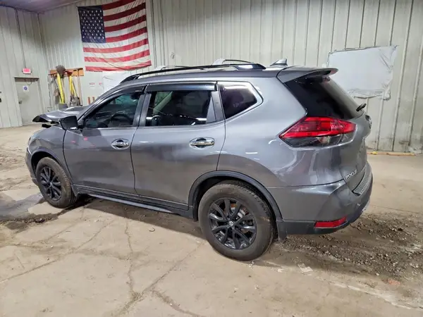 5N1AT2MV2HC815755 2017 NISSAN ROGUE - Image 2