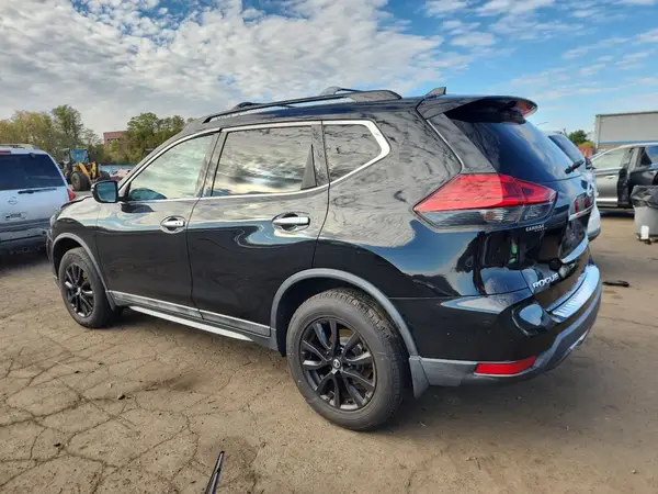 5N1AT2MV2HC816677 2017 NISSAN ROGUE - Image 2