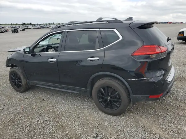 5N1AT2MV2HC816713 2017 NISSAN ROGUE - Image 2