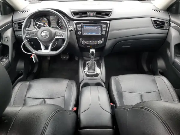 5N1AT2MV2HC820857 2017 NISSAN ROGUE - Image 8