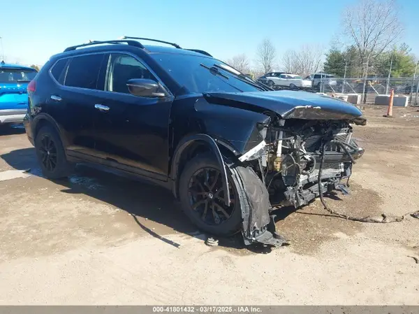 5N1AT2MV2HC820969 2017 NISSAN ROGUE - Image 1