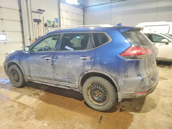 5N1AT2MV2HC823614 2017 NISSAN ROGUE - Image 2