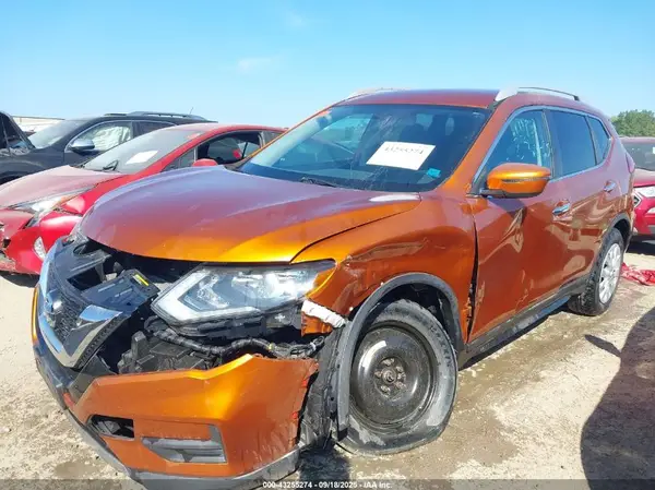 5N1AT2MV2HC824259 2017 NISSAN ROGUE - Image 2