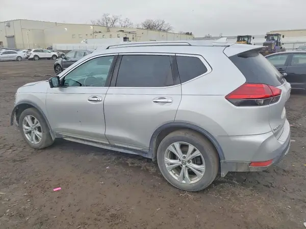 5N1AT2MV2HC824956 2017 NISSAN ROGUE - Image 2