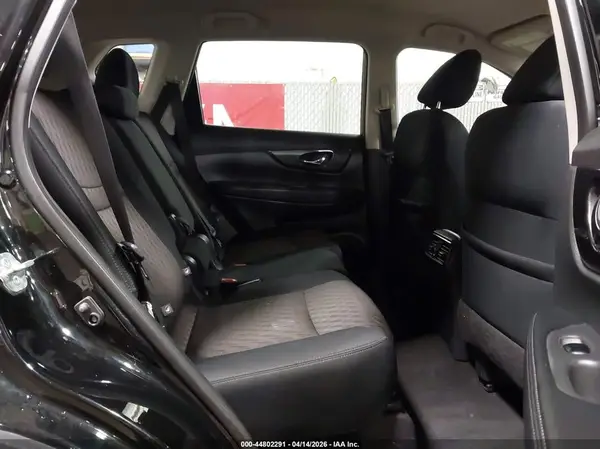 5N1AT2MV2HC824990 2017 NISSAN ROGUE - Image 8
