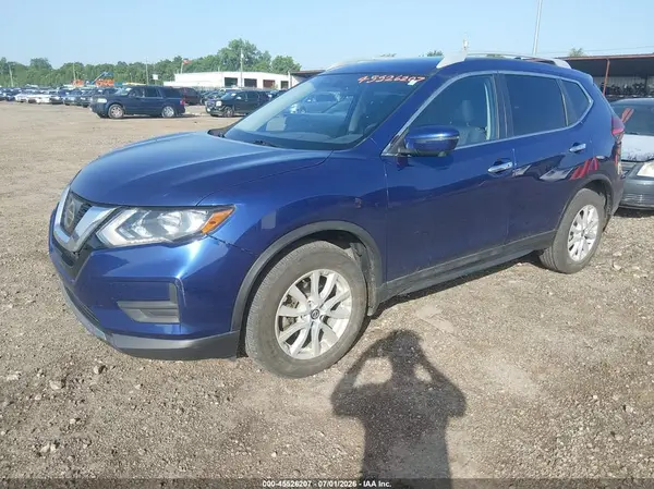 5N1AT2MV2HC833124 2017 NISSAN ROGUE - Image 2