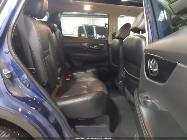 5N1AT2MV2HC833172 2017 NISSAN ROGUE - Image 8
