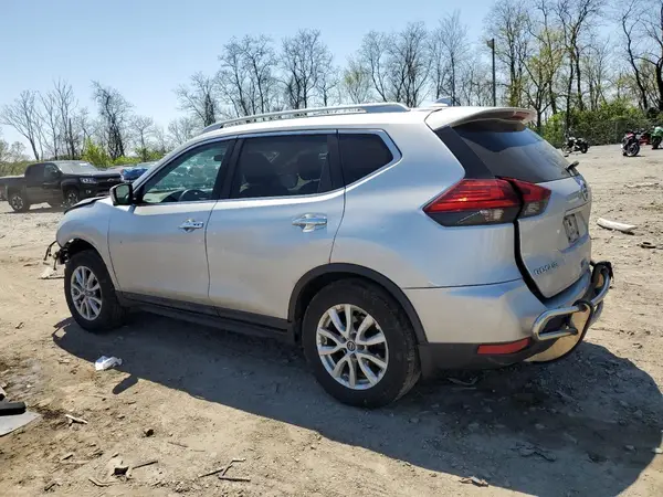 5N1AT2MV2HC833267 2017 NISSAN ROGUE - Image 2