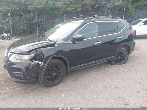 5N1AT2MV2HC835388 2017 NISSAN ROGUE - Image 2