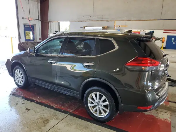 5N1AT2MV2HC837075 2017 NISSAN ROGUE - Image 2
