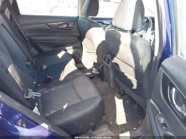 5N1AT2MV2HC847735 2017 NISSAN ROGUE - Image 8