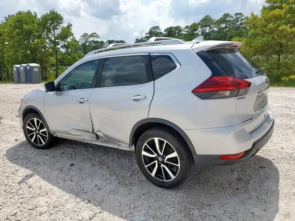 5N1AT2MV2HC848562 2017 NISSAN ROGUE - Image 2