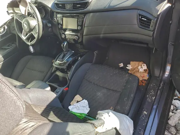 5N1AT2MV2HC853065 2017 NISSAN ROGUE - Image 8