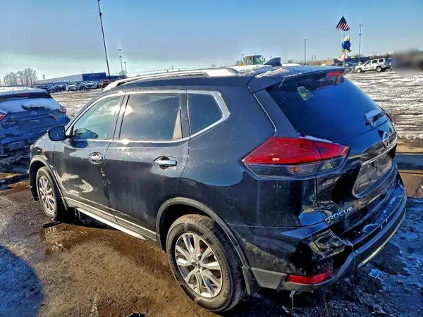 5N1AT2MV2HC855849 2017 NISSAN ROGUE - Image 2