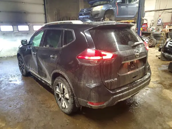 5N1AT2MV2HC856600 2017 NISSAN ROGUE - Image 2