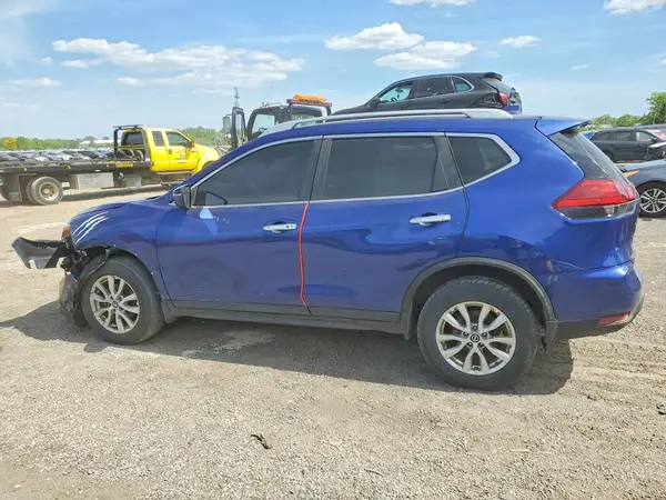 5N1AT2MV2HC858072 2017 NISSAN ROGUE - Image 2