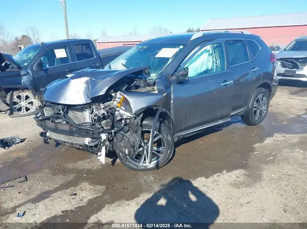 5N1AT2MV2HC861697 2017 NISSAN ROGUE - Image 2