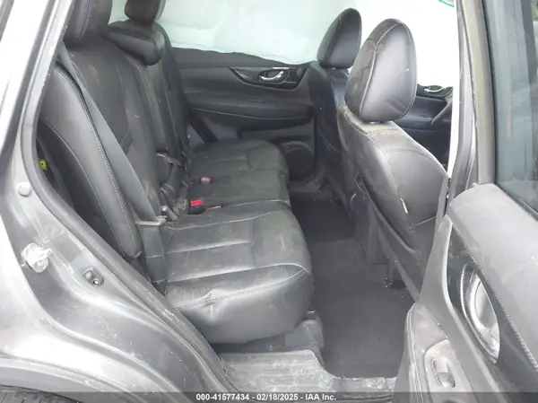 5N1AT2MV2HC861697 2017 NISSAN ROGUE - Image 8