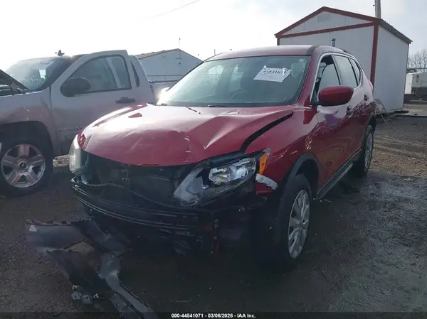 5N1AT2MV2HC863725 2017 NISSAN ROGUE - Image 2