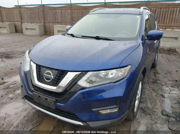 5N1AT2MV2HC868911 2017 NISSAN ROGUE - Image 2