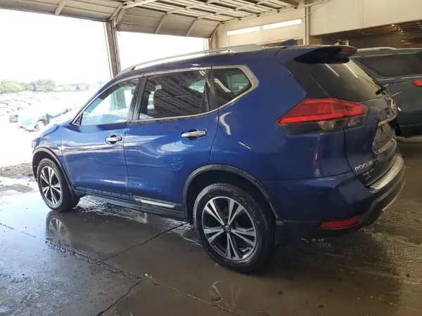 5N1AT2MV2HC878595 2017 NISSAN ROGUE - Image 2