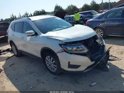 5N1AT2MV2HC881142 2017 NISSAN ROGUE