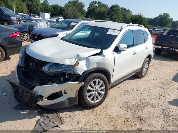 5N1AT2MV2HC881142 2017 NISSAN ROGUE - Image 2
