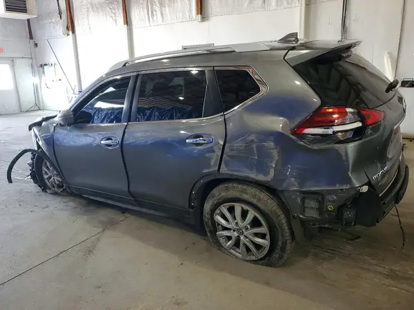 5N1AT2MV2HC888656 2017 NISSAN ROGUE - Image 2